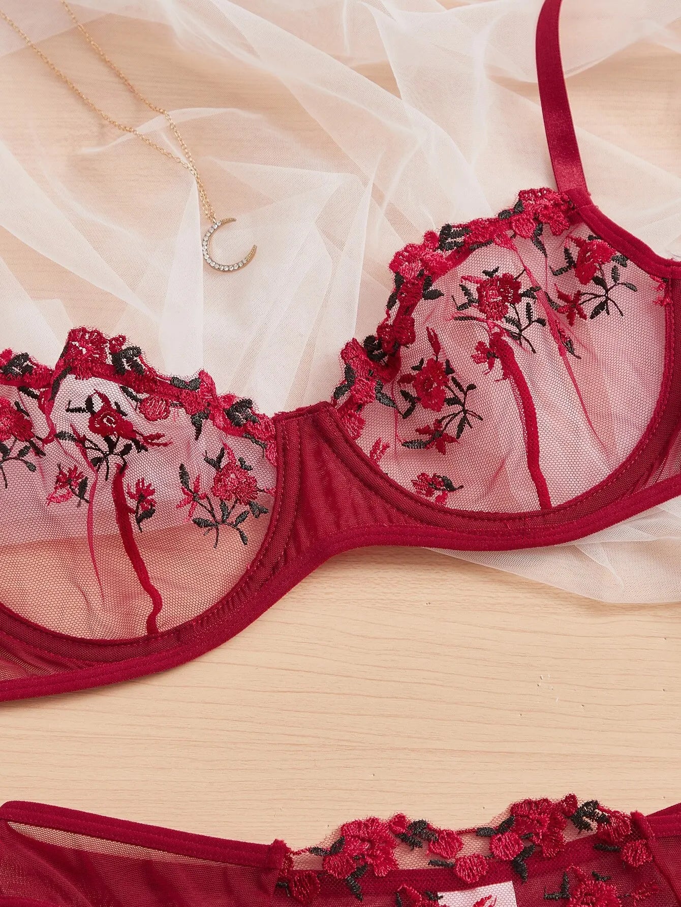 Exquisite Embroidered Lace Bra Set – Floral Transparent Lingerie | S–4XL