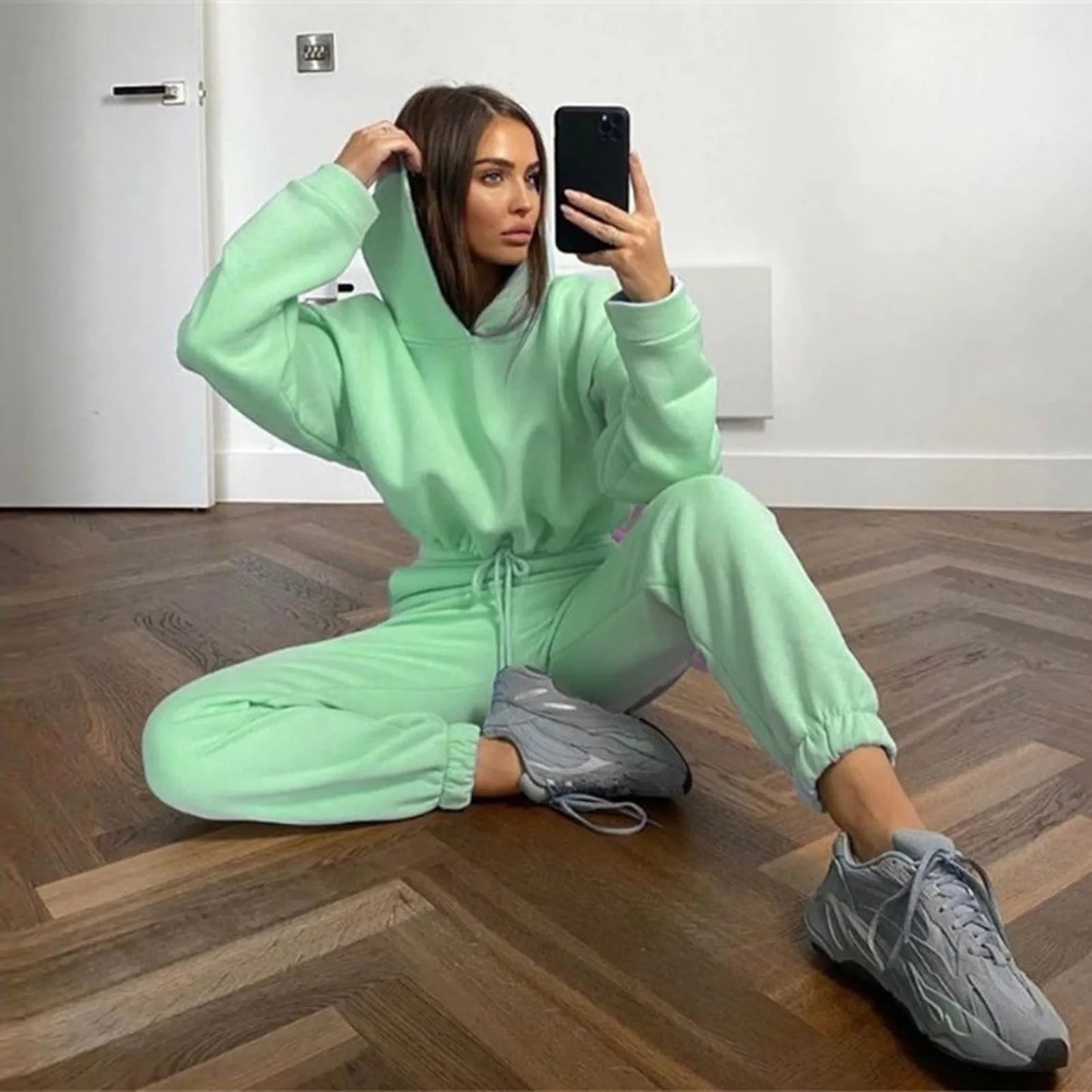 Women’s Long-Sleeve Sportswear Set – Casual Fashion Two-Piece Outfit Style Heaven