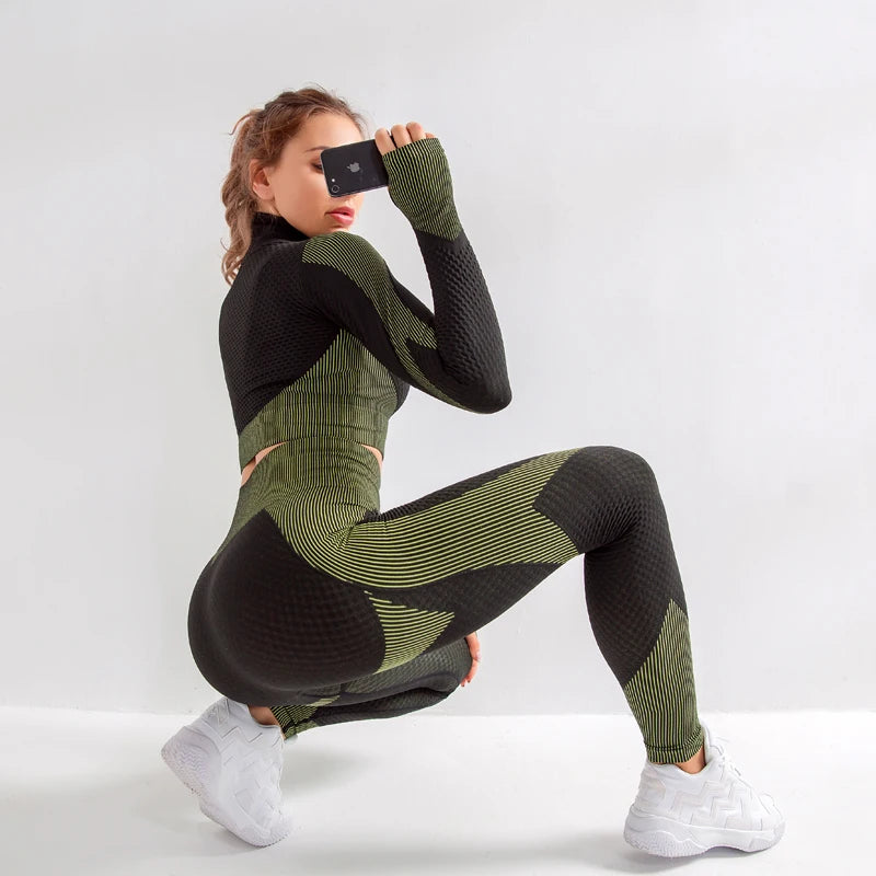 2-Piece Seamless Yoga Set for Women – Long Sleeve Crop Top & High Waist Leggings Gym Outfit Style Heaven
