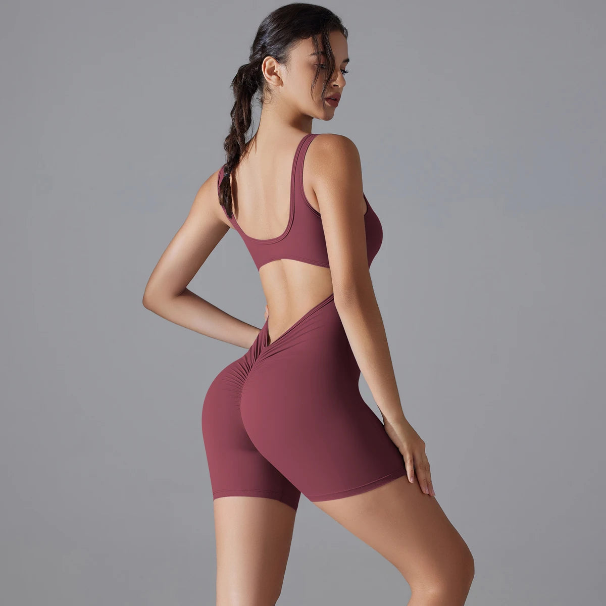 V-Back Scrunch Sports Jumpsuit – Sleeveless One-Piece Gym & Yoga Bodysuit for Women Style Heaven