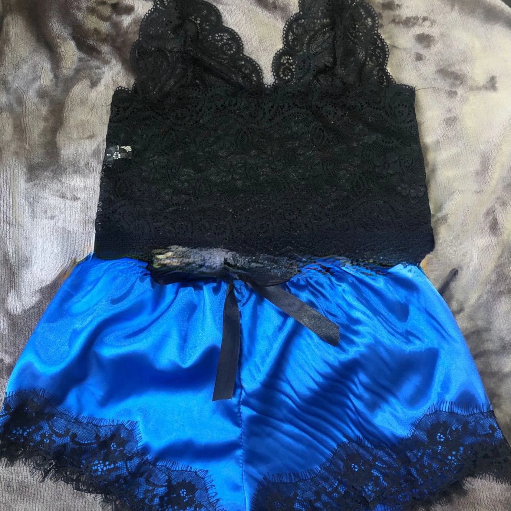 Sexy Lace Pajama Set – 2-Piece Camisole & Shorts Sleepwear for Women Style Heaven