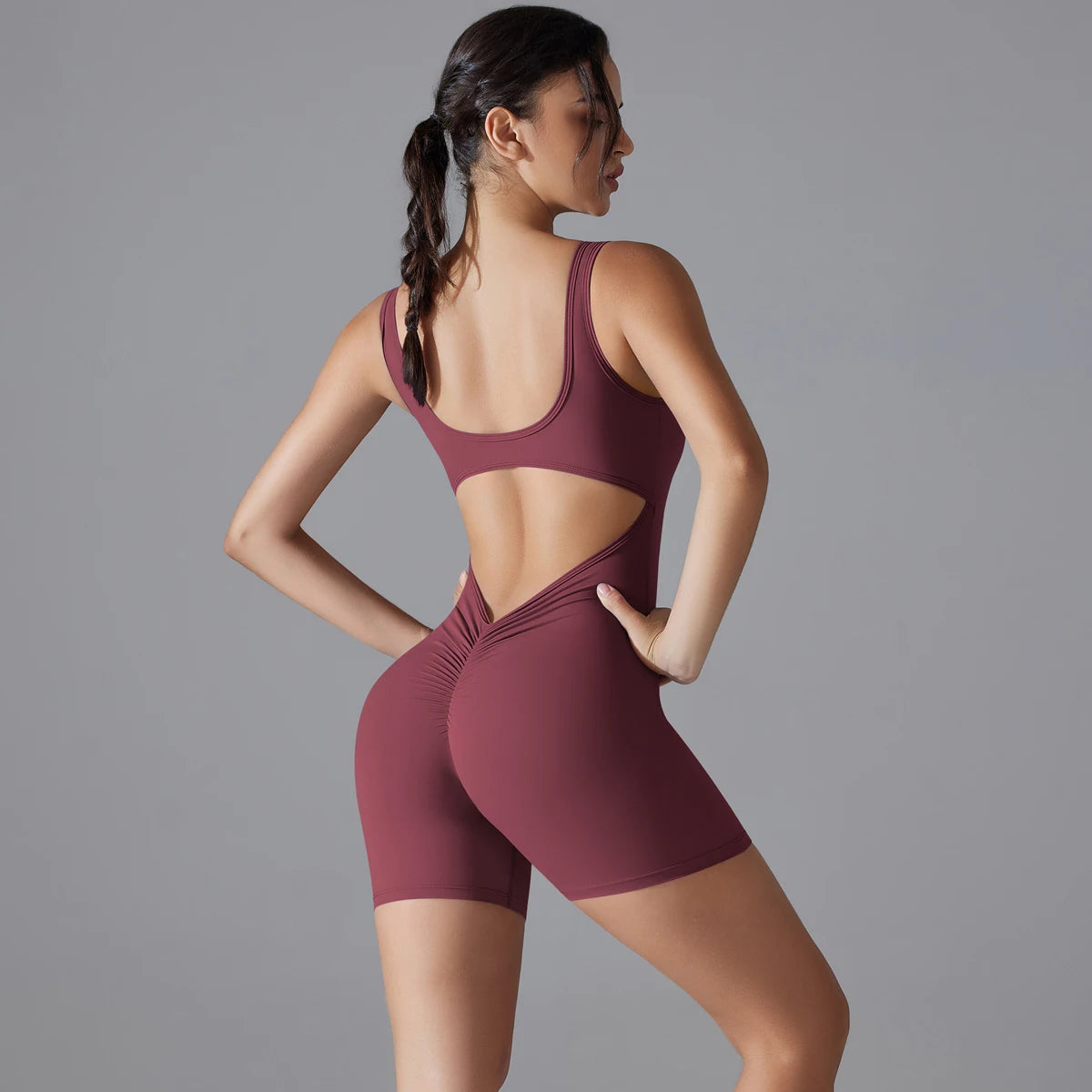 V-Back Scrunch Sports Jumpsuit – Sleeveless One-Piece Gym & Yoga Bodysuit for Women Style Heaven