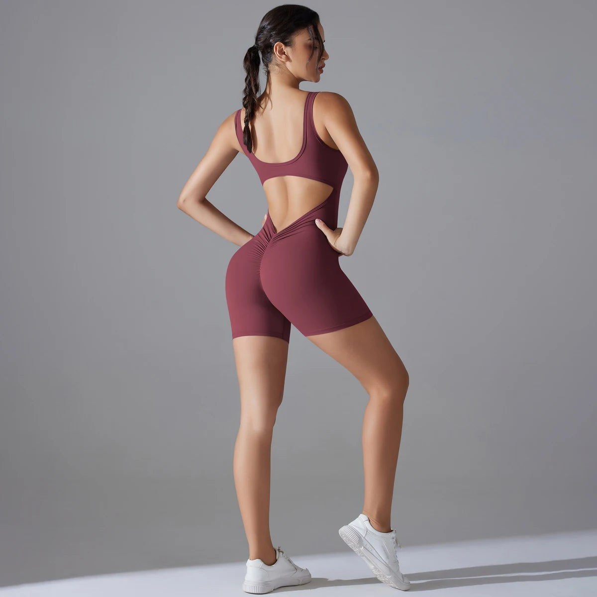 V-Back Scrunch Sports Jumpsuit – Sleeveless One-Piece Gym & Yoga Bodysuit for Women Style Heaven