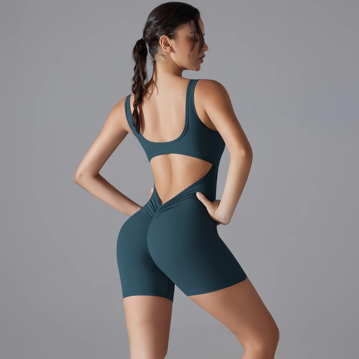 V-Back Scrunch Sports Jumpsuit – Sleeveless One-Piece Gym & Yoga Bodysuit for Women Style Heaven
