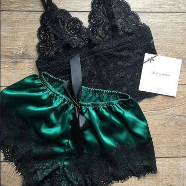 Sexy Lace Pajama Set – 2-Piece Camisole & Shorts Sleepwear for Women Style Heaven
